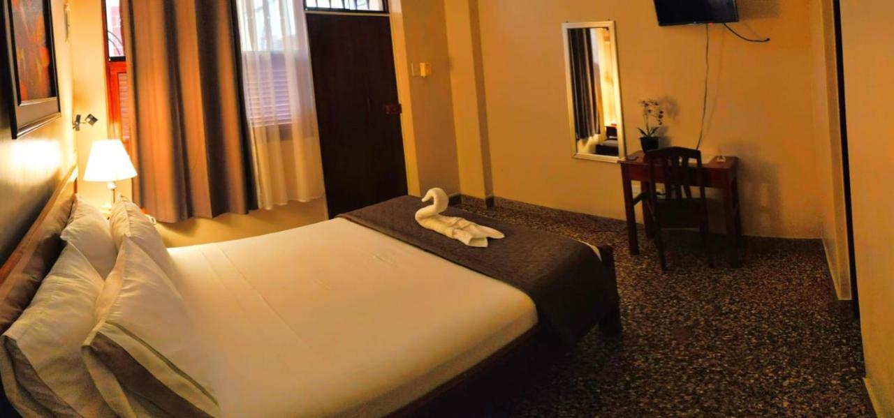 El Virrey Hospedaje Pucallpa Exteriör bild